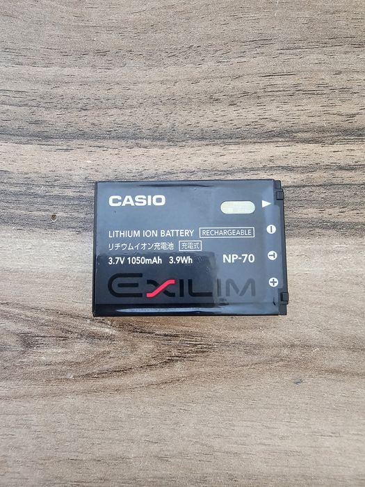 Камерка Casio Exilim EX-Z150 с оригинална батерия и подарък SD карта