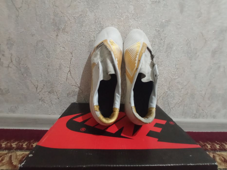 Nike phantom venom elite fg 42-43размер
