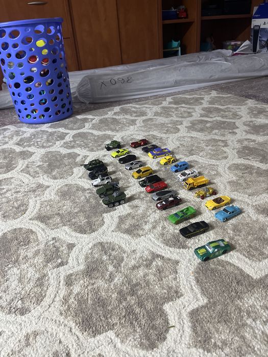 Игрушки продам много