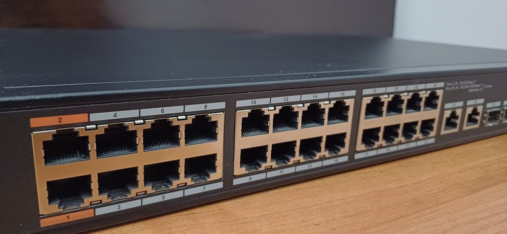 SWITCH PoE коммутатор 24