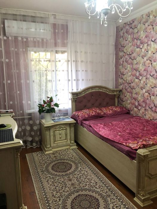 Юнусабад 10 кв. 4/2/5 продаётся квартира