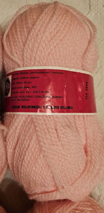 Сетове от прежда за плетене