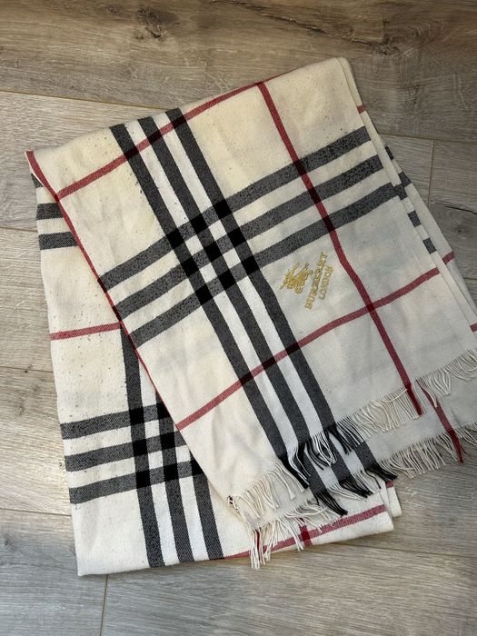 Eşarfa tip şal Burberry