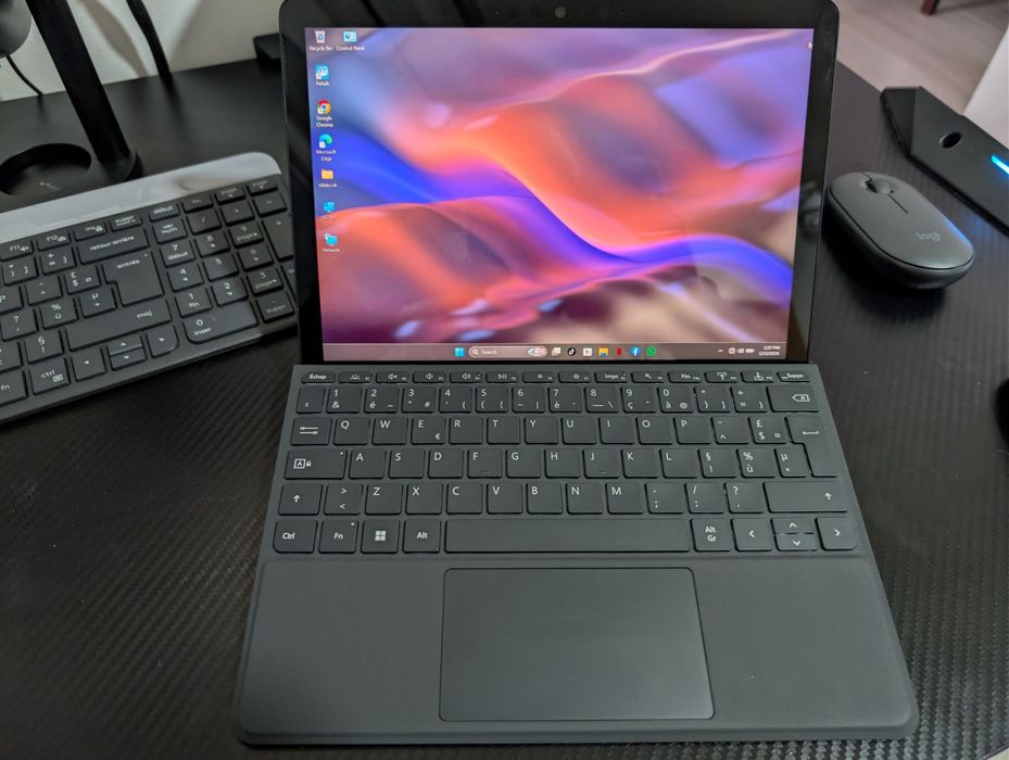 Microsoft surface go 3 8GB
