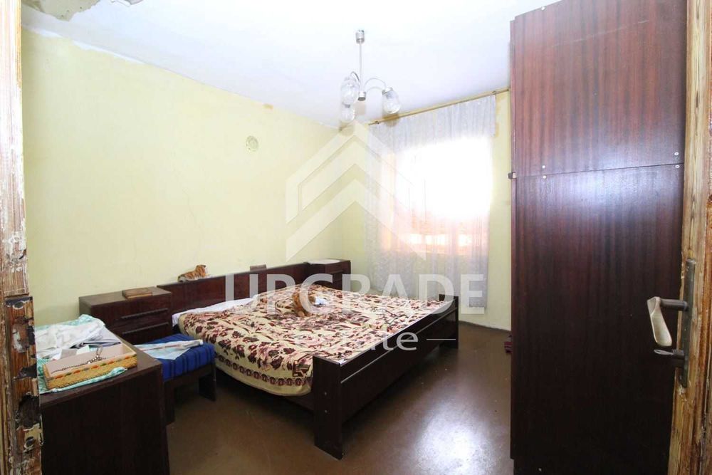 Къща в с.Средногорци