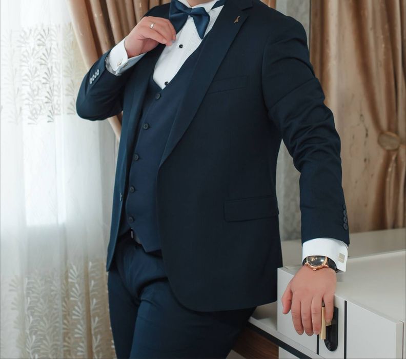 Kastyum-shim komplekt nimcha va rubashka bilan