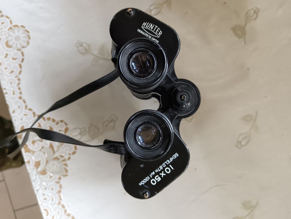 Vand binoclu adus din străinătate