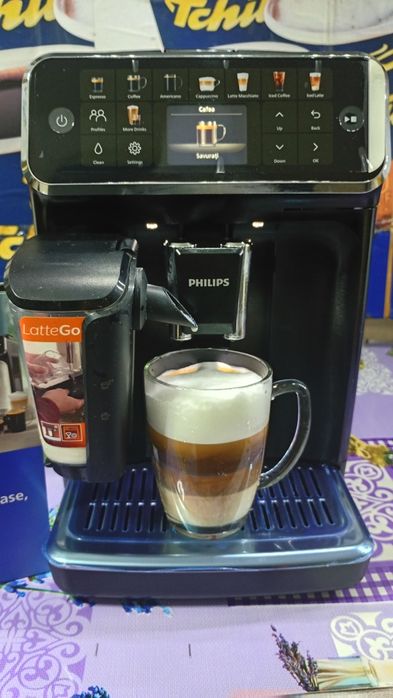 Expresor cafea Philips Latte Go 5400- 5500 ca nou, câteva cafele!!