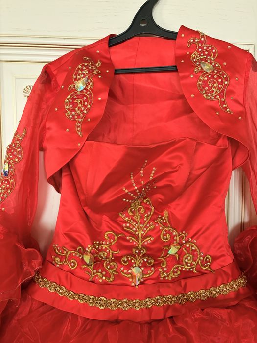 Платье в национальном стиле