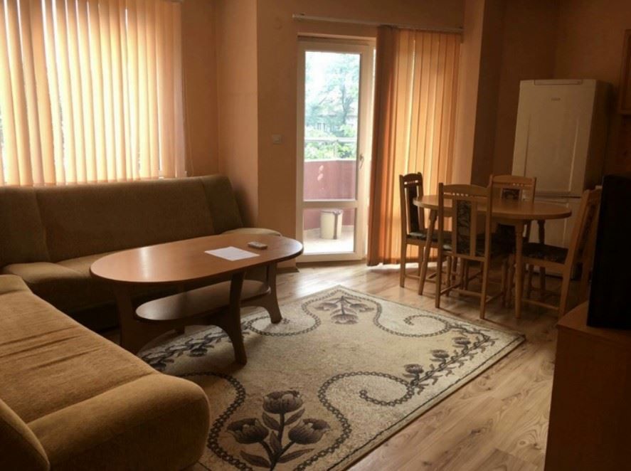 Дава се под наем Тристаен апартамент в София, Хиподрума - 90 кв.м за 648.21 € - Снимка #1