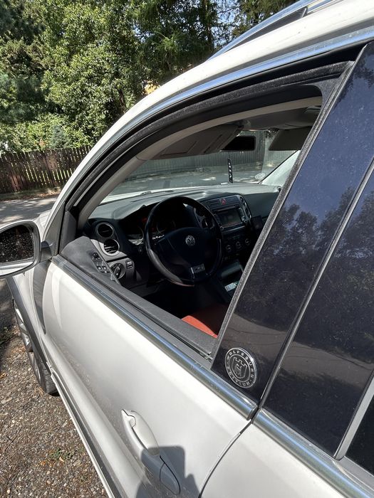 (REZERVAT) Volkswagen Tiguan R-Line Euro5 2.0 TDI 140 CP DSG 4Motion – Panoramic