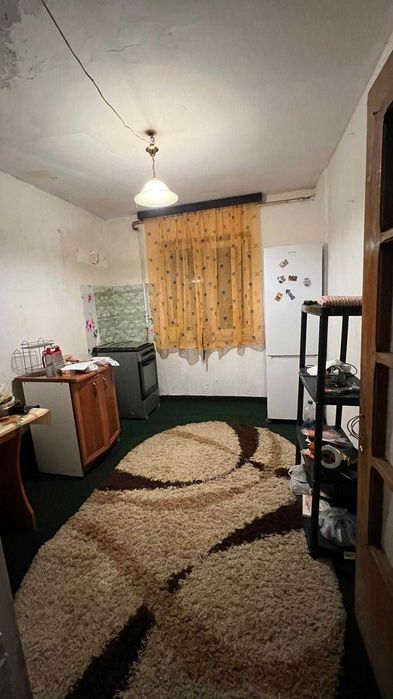 Vand Garsoniera aproape de centru, Aleea Grivita