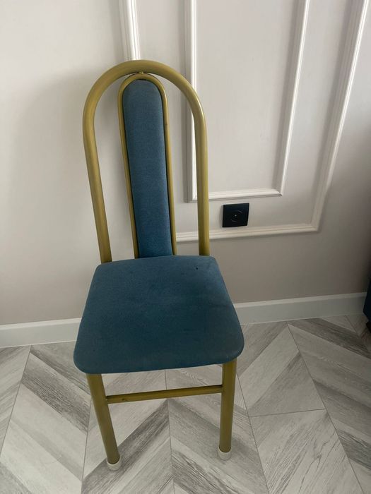 Продам стулья в хорошем состояний