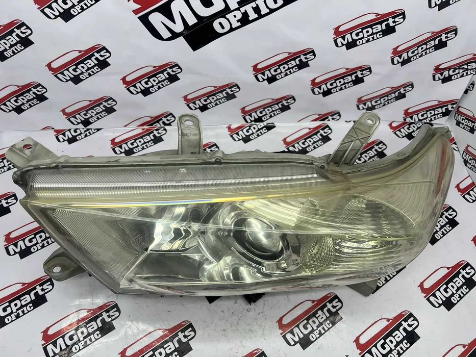 Фары Toyota Highlander 10-13г