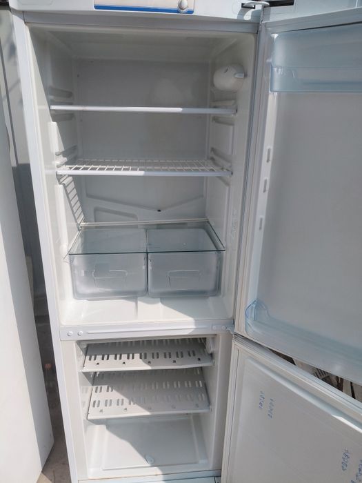 Холодильник рабочая все Доставка есть