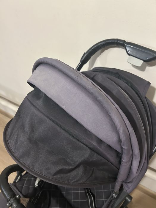 Продам прогулочную коляску