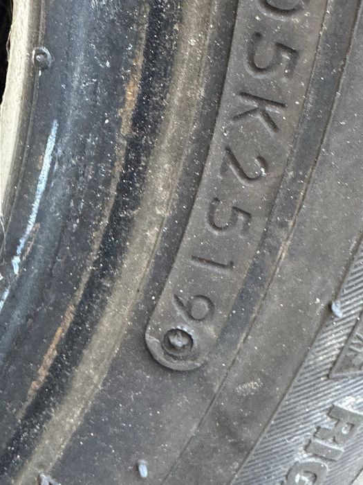 175/65/R14 Toyo Snowprox 4бр зимни dot2519