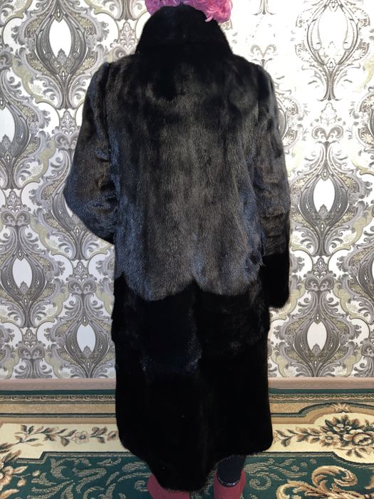 продам норковую шубу