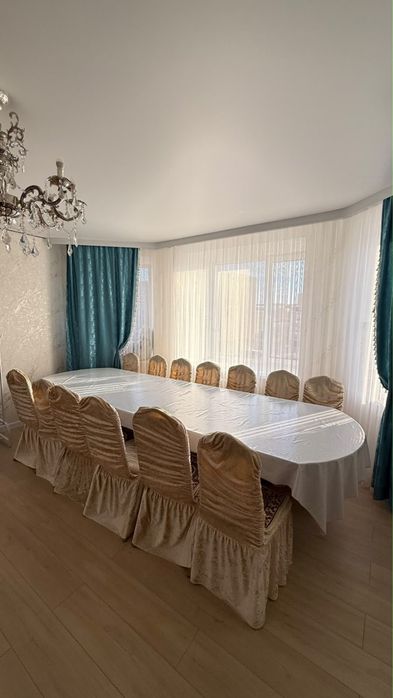 Стол 4×1 м для зала + 17 стульев
