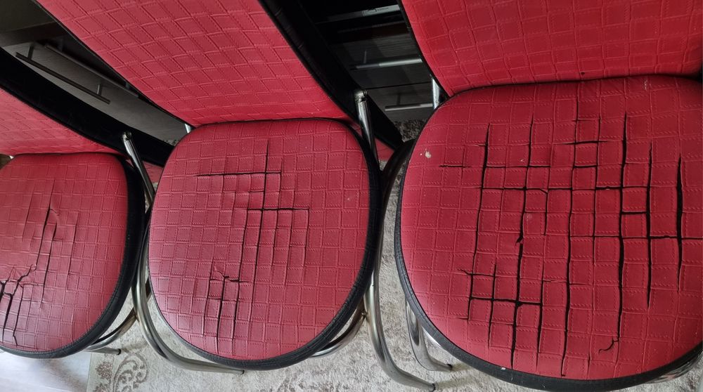 URGENT! Scaune  de vanzare ! Ridicare personala din Târgoviște!