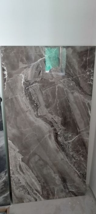 Керамогранит по 1 штуке 120 на 60см.