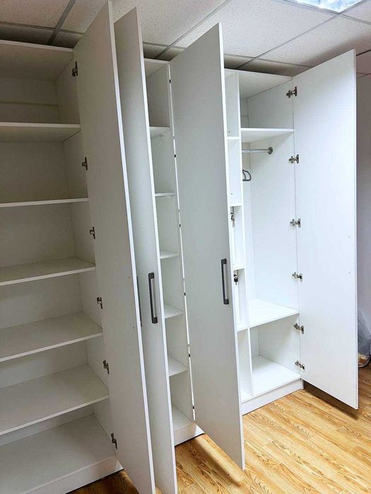 Шкаф для дома или офиса