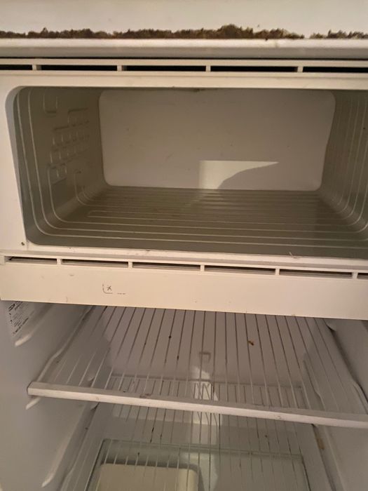 Холодильник миний