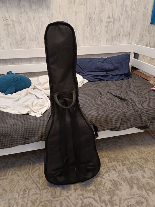 Гитара на 6 струн с чехлом в подарок