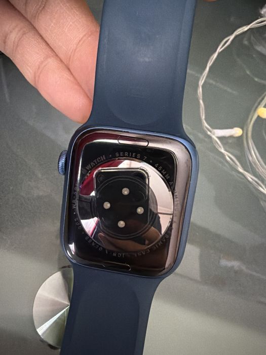 Продам Apple watch series 7, 45мл
