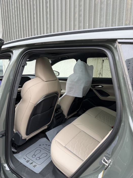 Audi q6 L-etron 2026