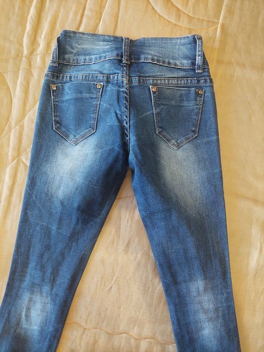 Дамски дънки ,,С,,размер