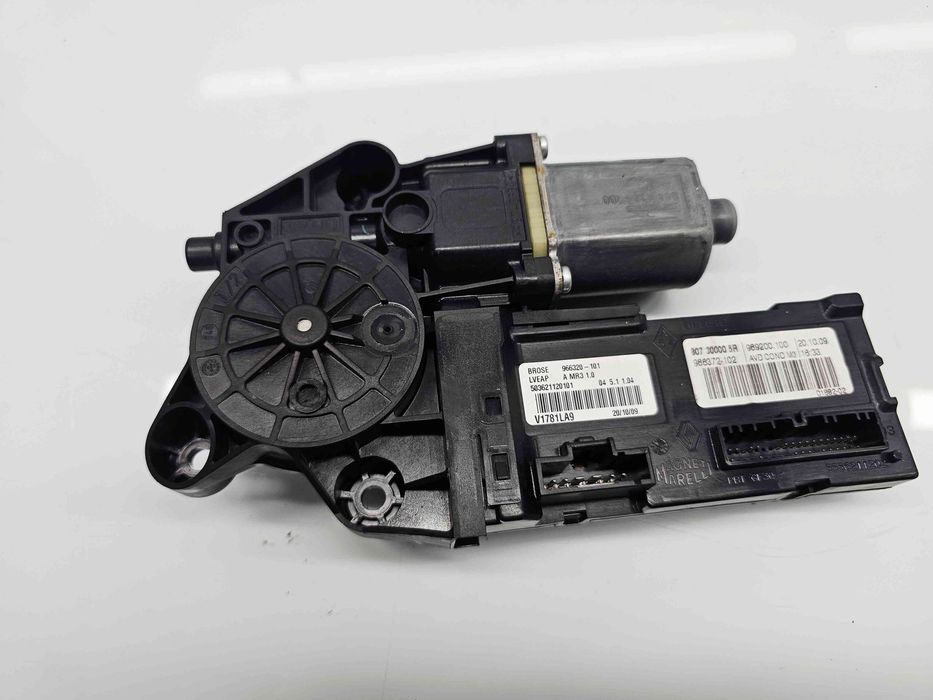 Motoras geam dreapta fata Renault Megane 3 (B95) [Fabr 2008-2016] 8073