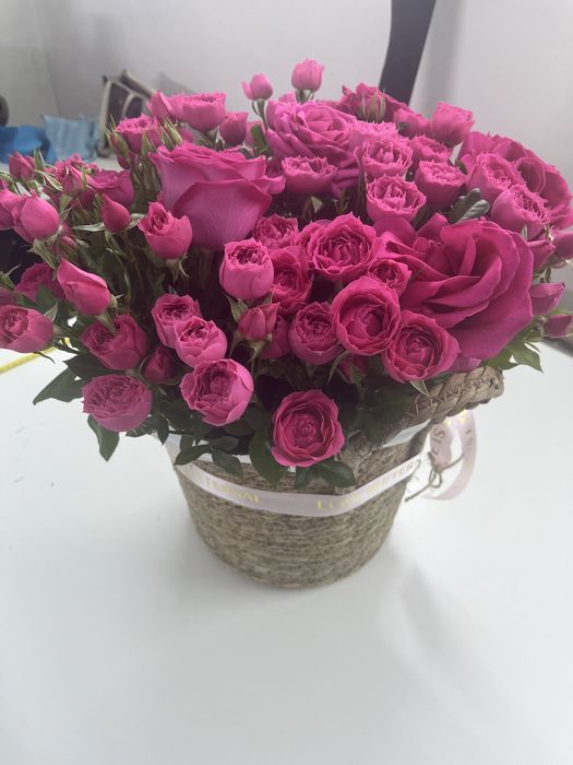 Цветы кустовые розы