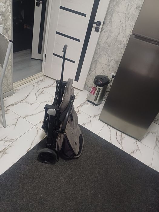 Продаётся чемодан коляска Skillmax