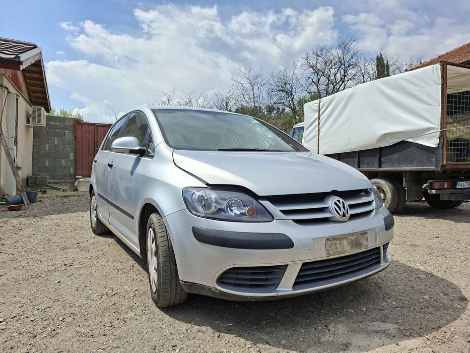 VW  Голф5 плюс 1.9 тди  2007год