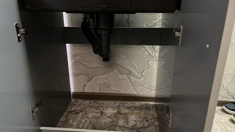 Тумбочка с мойкой