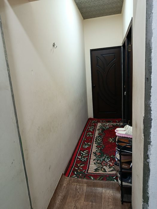 YengiHayot Chinor Qipchoq metro tarafda 2etaj 2xona qilingan