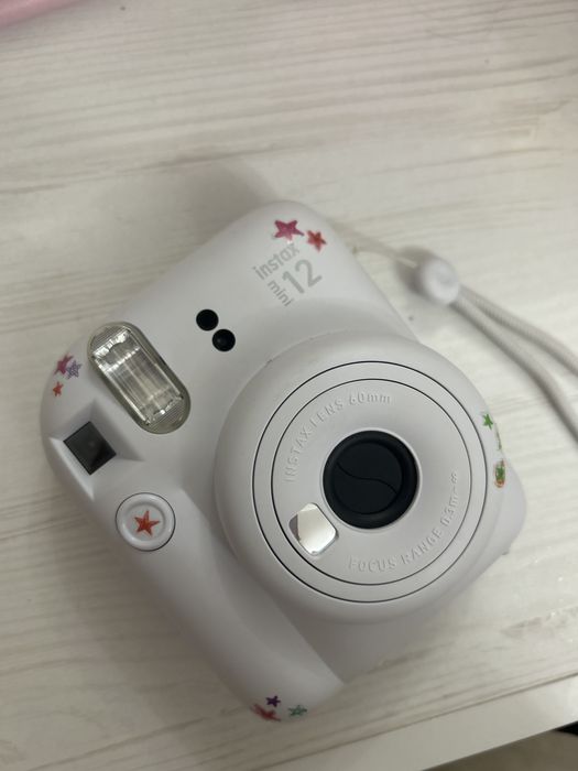 Instax mini 12 б/у