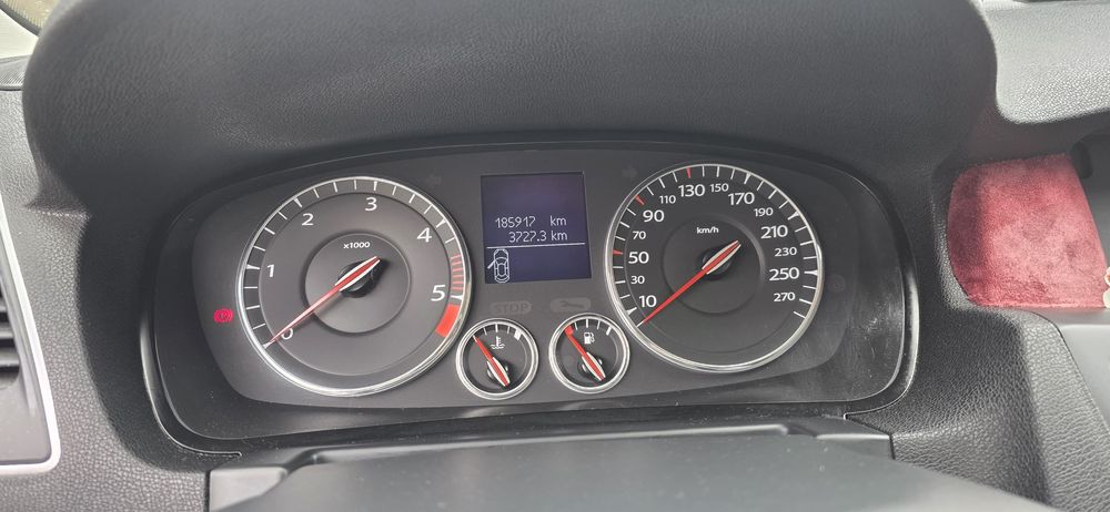 Renault Laguna Coupe 2011