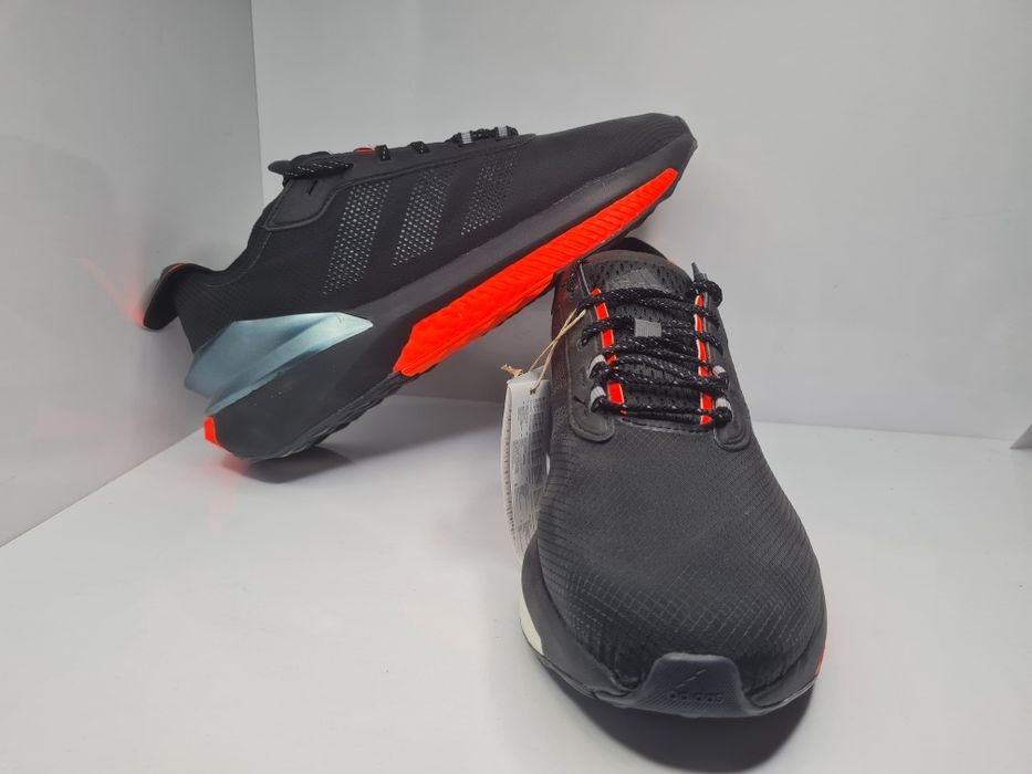 Маратонки Adidas Boost

Чисто нови без кутия.

Размер 46 стелка 29.5 с