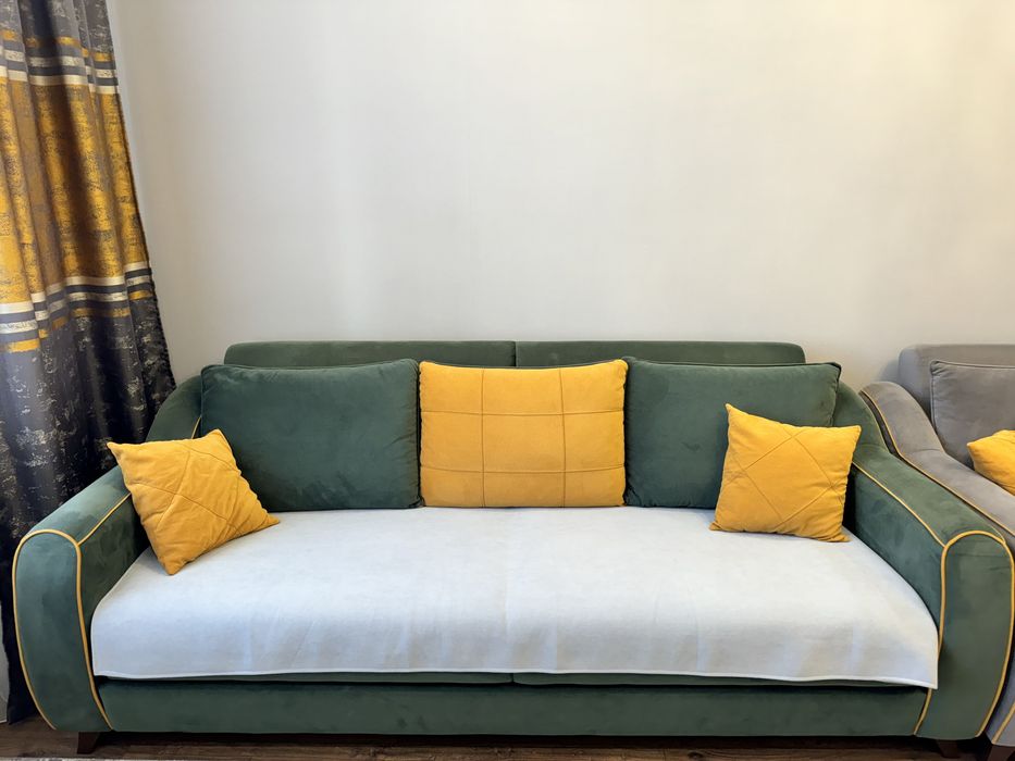 Комплект диван и кресло