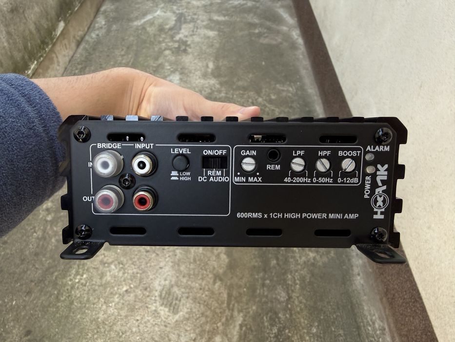 Subwoofer si Amplificator auto Excursion