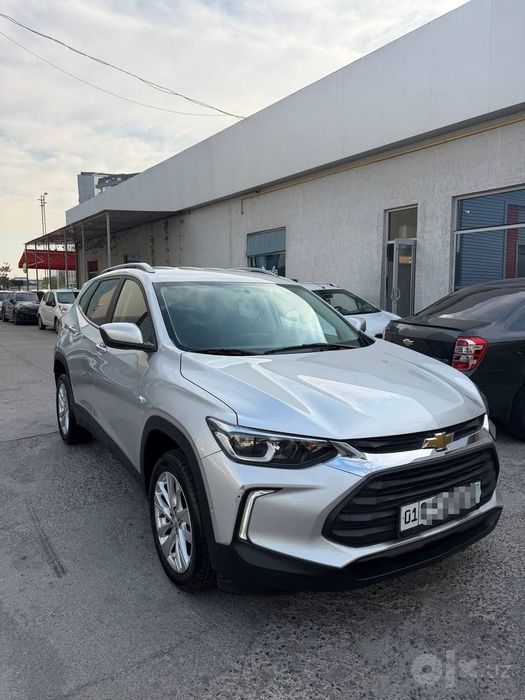 Tracker. LTZ. 22.200 KM. Kraskasi. Toza.