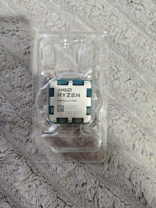 Продам R5 7500f.