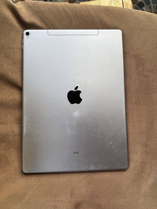 Apple  iPad Pro 12.9 inch  Model A1671