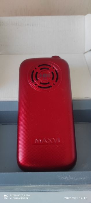 Продаем простой телефон новый.