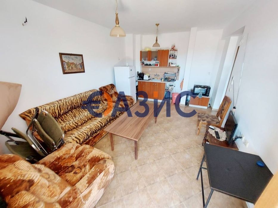 Продава се Двустаен апартамент в с. Кошарица, Област Бургас - 54 кв.м за 784 €/кв.м - Снимка #2