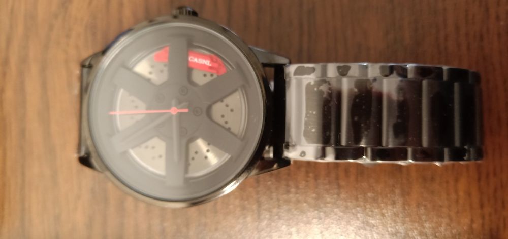 Часовник с кварцов механизъм