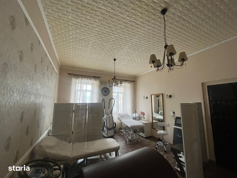 Spatiu comercial ultracentral premium de vanzare, 721 mp util, 1302 mp