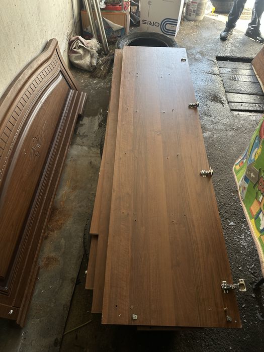 Спальный гарнитур